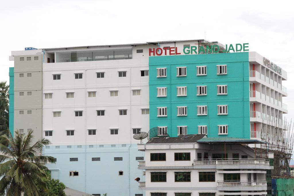 Grand Jade Hostel Myeik Luaran gambar
